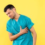 أسباب الألم أسفل القفص الصدري الأيمن