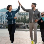 دراسة تكشف أثر المشي الجماعي على صحة الرجال